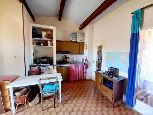 Afficher la photo en grand Studio à vendre - 1 pièce - 20.64 m2 - SIX FOURS LES PLAGES - 83 - PROVENCE-ALPES-COTE-D-AZUR - Century 21 Agence Du Bord De Mer