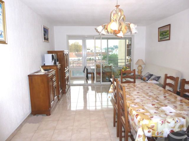 Appartement T4 à vendre - 4 pièces - 88.16 m2 - SIX FOURS LES PLAGES - 83 - PROVENCE-ALPES-COTE-D-AZUR - Century 21 Agence Du Bord De Mer