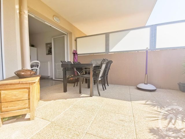 Afficher la photo en grand Appartement T3 à vendre - 3 pièces - 56.12 m2 - SIX FOURS LES PLAGES - 83 - PROVENCE-ALPES-COTE-D-AZUR - Century 21 Agence Du Bord De Mer