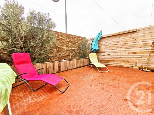 Afficher la photo en grand Appartement F3 à vendre - 3 pièces - 64.0 m2 - SIX FOURS LES PLAGES - 83 - PROVENCE-ALPES-COTE-D-AZUR - Century 21 Agence Du Bord De Mer
