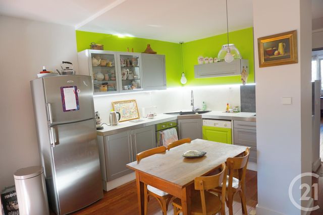Afficher la photo en grand Appartement T3 à vendre - 3 pièces - 70.15 m2 - BANDOL - 83 - PROVENCE-ALPES-COTE-D-AZUR - Century 21 Agence Du Bord De Mer