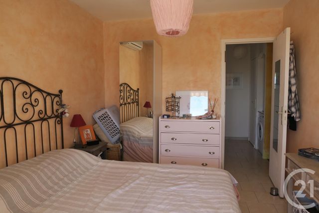 Appartement F2 à vendre - 2 pièces - 48.73 m2 - SANARY SUR MER - 83 - PROVENCE-ALPES-COTE-D-AZUR - Century 21 Agence Du Bord De Mer Appartement F2 à vendre - 2 pièces - 48.73 m2 - SANARY SUR MER - 83 - PROVENCE-ALPES-COTE-D-AZUR - Century 21 Agence Du Bord De Mer