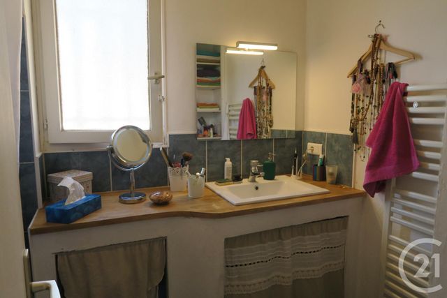 Appartement F2 à vendre - 2 pièces - 48.73 m2 - SANARY SUR MER - 83 - PROVENCE-ALPES-COTE-D-AZUR - Century 21 Agence Du Bord De Mer Appartement F2 à vendre - 2 pièces - 48.73 m2 - SANARY SUR MER - 83 - PROVENCE-ALPES-COTE-D-AZUR - Century 21 Agence Du Bord De Mer