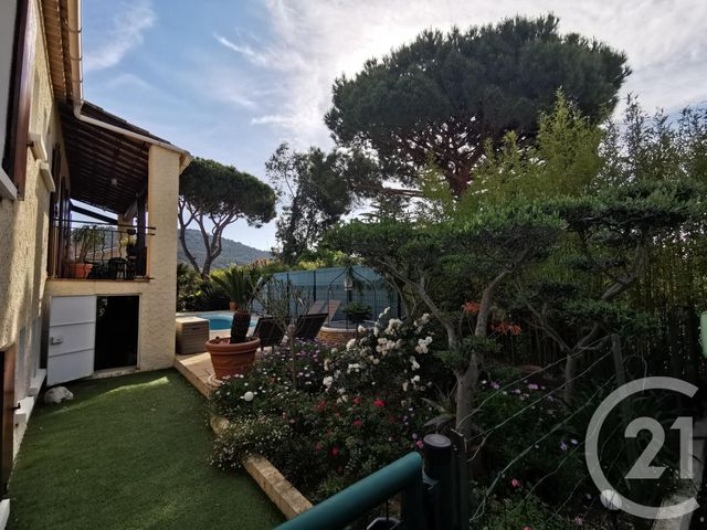 Afficher la photo en grand maison à vendre - 7 pièces - 140.0 m2 - SIX FOURS LES PLAGES - 83 - PROVENCE-ALPES-COTE-D-AZUR - Century 21 Agence Du Bord De Mer