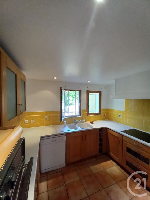 maison à vendre - 5 pièces - 110.0 m2 - SIX FOURS LES PLAGES - 83 - PROVENCE-ALPES-COTE-D-AZUR - Century 21 Agence Du Bord De Mer maison à vendre - 5 pièces - 110.0 m2 - SIX FOURS LES PLAGES - 83 - PROVENCE-ALPES-COTE-D-AZUR - Century 21 Agence Du Bord De Mer