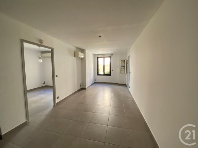 Appartement F2 à louer - 2 pièces - 42.52 m2 - SIX FOURS LES PLAGES - 83 - PROVENCE-ALPES-COTE-D-AZUR - Century 21 Agence Du Bord De Mer Appartement F2 à louer - 2 pièces - 42.52 m2 - SIX FOURS LES PLAGES - 83 - PROVENCE-ALPES-COTE-D-AZUR - Century 21 Agence Du Bord De Mer