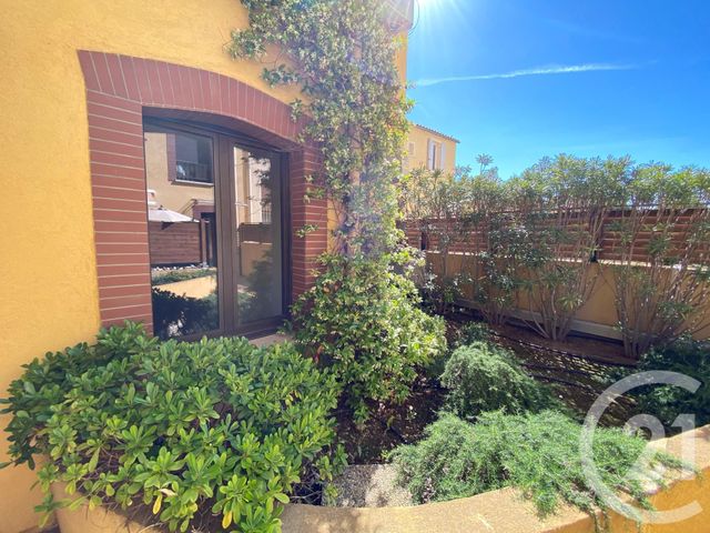 Appartement F2 à louer - 2 pièces - 42.52 m2 - SIX FOURS LES PLAGES - 83 - PROVENCE-ALPES-COTE-D-AZUR - Century 21 Agence Du Bord De Mer Appartement F2 à louer - 2 pièces - 42.52 m2 - SIX FOURS LES PLAGES - 83 - PROVENCE-ALPES-COTE-D-AZUR - Century 21 Agence Du Bord De Mer