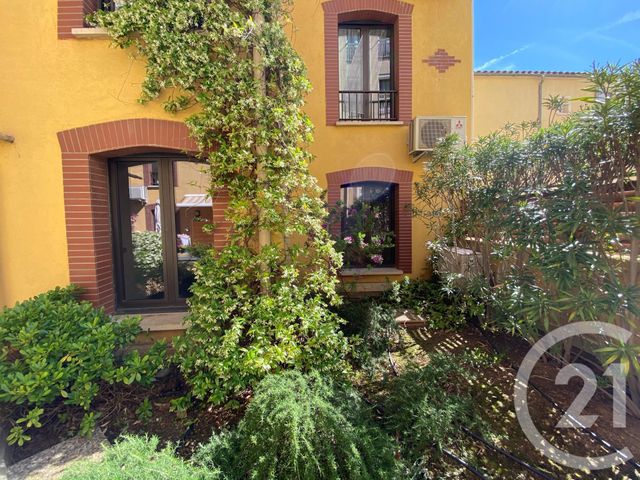 Appartement F2 à louer - 2 pièces - 42.52 m2 - SIX FOURS LES PLAGES - 83 - PROVENCE-ALPES-COTE-D-AZUR - Century 21 Agence Du Bord De Mer Appartement F2 à louer - 2 pièces - 42.52 m2 - SIX FOURS LES PLAGES - 83 - PROVENCE-ALPES-COTE-D-AZUR - Century 21 Agence Du Bord De Mer
