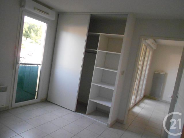 Afficher la photo en grand Appartement F2 à louer - 2 pièces - 49.92 m2 - LA SEYNE SUR MER - 83 - PROVENCE-ALPES-COTE-D-AZUR - Century 21 Agence Du Bord De Mer