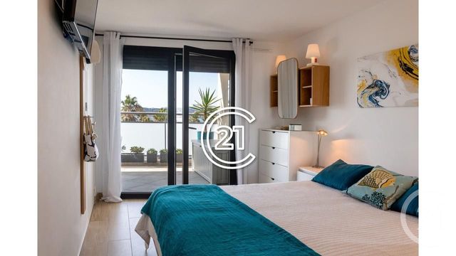 Afficher la photo en grand Appartement T2 à vendre - 2 pièces - 47.45 m2 - SIX FOURS LES PLAGES - 83 - PROVENCE-ALPES-COTE-D-AZUR - Century 21 Agence Du Bord De Mer