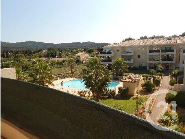 Afficher la photo en grand Appartement F3 à louer - 3 pièces - 62.13 m2 - LA SEYNE SUR MER - 83 - PROVENCE-ALPES-COTE-D-AZUR - Century 21 Agence Du Bord De Mer