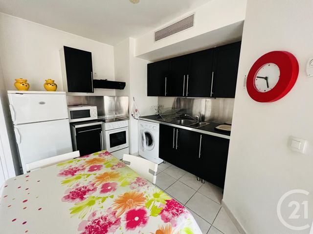 Appartement à louer SIX FOURS LES PLAGES