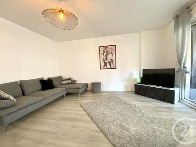 Appartement T3 à vendre - 3 pièces - 72.0 m2 - LA SEYNE SUR MER - 83 - PROVENCE-ALPES-COTE-D-AZUR - Century 21 Agence Du Bord De Mer