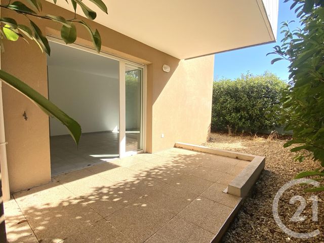 Appartement T3 à vendre - 3 pièces - 63.57 m2 - SIX FOURS LES PLAGES - 83 - PROVENCE-ALPES-COTE-D-AZUR - Century 21 Agence Du Bord De Mer