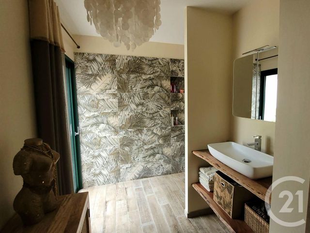 maison à vendre - 5 pièces - 114.98 m2 - SANARY SUR MER - 83 - PROVENCE-ALPES-COTE-D-AZUR - Century 21 Agence Du Bord De Mer