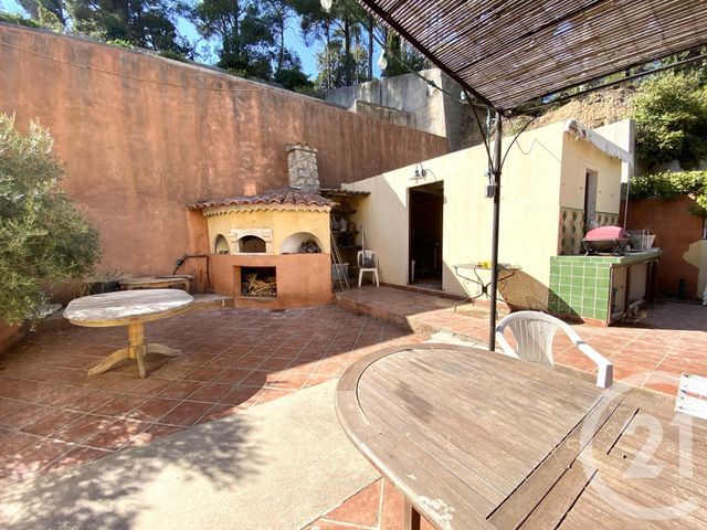 Appartement T4 à vendre - 4 pièces - 140.73 m2 - SIX FOURS LES PLAGES - 83 - PROVENCE-ALPES-COTE-D-AZUR - Century 21 Agence Du Bord De Mer