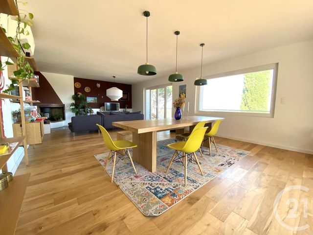 Appartement T4 à vendre - 4 pièces - 140.73 m2 - SIX FOURS LES PLAGES - 83 - PROVENCE-ALPES-COTE-D-AZUR - Century 21 Agence Du Bord De Mer