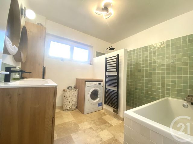 Appartement T4 à vendre - 4 pièces - 140.73 m2 - SIX FOURS LES PLAGES - 83 - PROVENCE-ALPES-COTE-D-AZUR - Century 21 Agence Du Bord De Mer