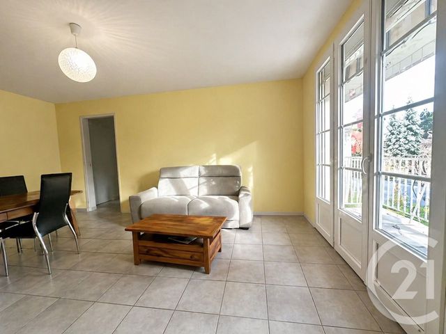 Appartement T4 à vendre - 4 pièces - 76.0 m2 - LA SEYNE SUR MER - 83 - PROVENCE-ALPES-COTE-D-AZUR - Century 21 Agence Du Bord De Mer