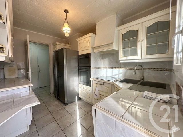 Appartement T4 à vendre - 4 pièces - 76.0 m2 - LA SEYNE SUR MER - 83 - PROVENCE-ALPES-COTE-D-AZUR - Century 21 Agence Du Bord De Mer