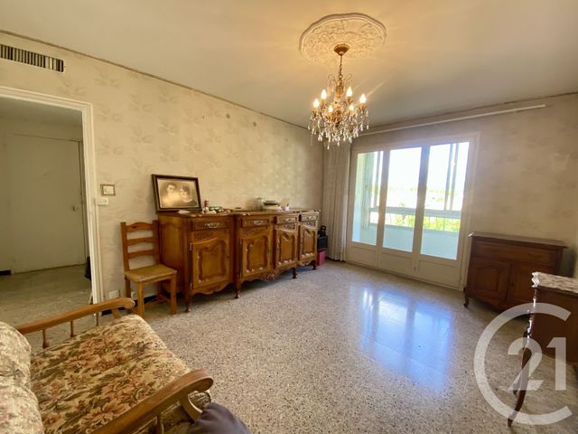 Appartement T3 à vendre - 3 pièces - 60.7 m2 - LA SEYNE SUR MER - 83 - PROVENCE-ALPES-COTE-D-AZUR - Century 21 Agence Du Bord De Mer