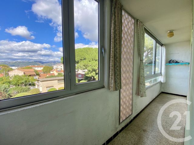 Appartement T3 à vendre - 3 pièces - 60.7 m2 - LA SEYNE SUR MER - 83 - PROVENCE-ALPES-COTE-D-AZUR - Century 21 Agence Du Bord De Mer