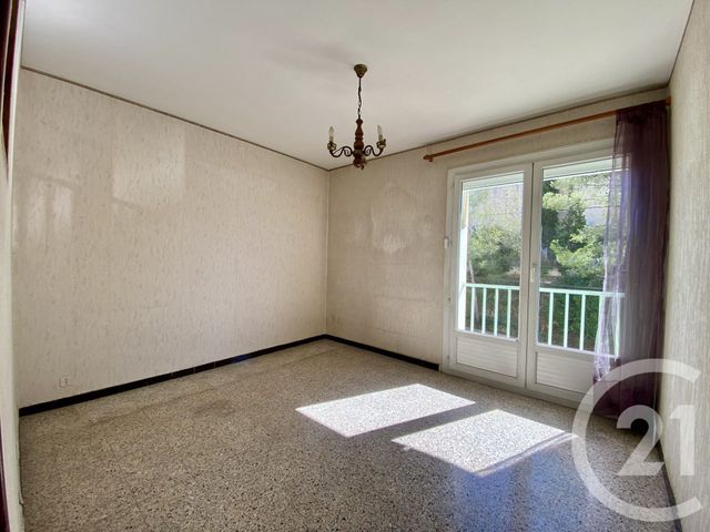 Appartement T3 à vendre - 3 pièces - 60.7 m2 - LA SEYNE SUR MER - 83 - PROVENCE-ALPES-COTE-D-AZUR - Century 21 Agence Du Bord De Mer