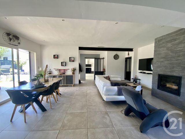 maison à vendre - 4 pièces - 120.0 m2 - SIX FOURS LES PLAGES - 83 - PROVENCE-ALPES-COTE-D-AZUR - Century 21 Agence Du Bord De Mer