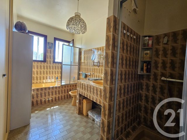 maison à vendre - 6 pièces - 155.23 m2 - SIX FOURS LES PLAGES - 83 - PROVENCE-ALPES-COTE-D-AZUR - Century 21 Agence Du Bord De Mer