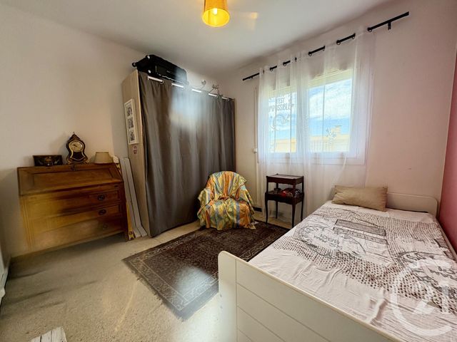 Afficher la photo en grand Appartement T3 à vendre - 3 pièces - 60.5 m2 - SIX FOURS LES PLAGES - 83 - PROVENCE-ALPES-COTE-D-AZUR - Century 21 Agence Du Bord De Mer