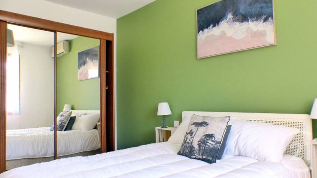 maison à vendre - 8 pièces - 238.76 m2 - SIX FOURS LES PLAGES - 83 - PROVENCE-ALPES-COTE-D-AZUR - Century 21 Agence Du Bord De Mer