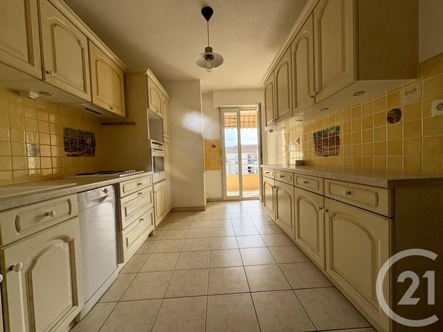 Appartement T4 à vendre - 4 pièces - 89.73 m2 - SIX FOURS LES PLAGES - 83 - PROVENCE-ALPES-COTE-D-AZUR - Century 21 Agence Du Bord De Mer