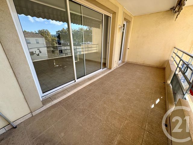 Appartement T4 à vendre - 4 pièces - 89.73 m2 - SIX FOURS LES PLAGES - 83 - PROVENCE-ALPES-COTE-D-AZUR - Century 21 Agence Du Bord De Mer