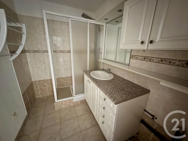 Appartement T4 à vendre - 4 pièces - 89.73 m2 - SIX FOURS LES PLAGES - 83 - PROVENCE-ALPES-COTE-D-AZUR - Century 21 Agence Du Bord De Mer