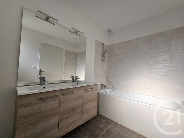 maison à vendre - 3 pièces - 71.0 m2 - SIX FOURS LES PLAGES - 83 - PROVENCE-ALPES-COTE-D-AZUR - Century 21 Agence Du Bord De Mer