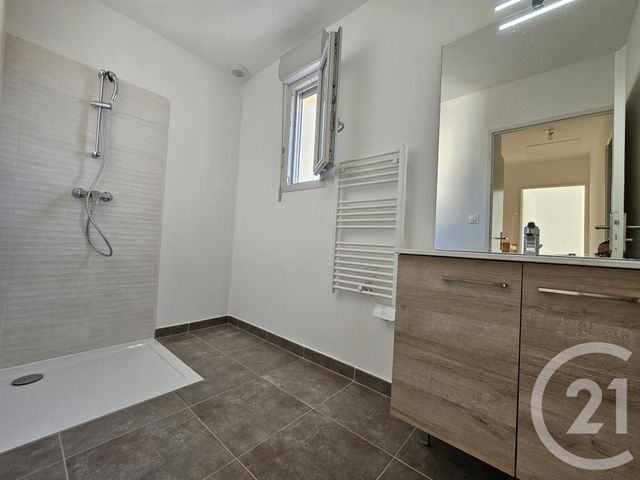 maison à vendre - 3 pièces - 71.0 m2 - SIX FOURS LES PLAGES - 83 - PROVENCE-ALPES-COTE-D-AZUR - Century 21 Agence Du Bord De Mer