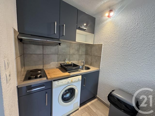 Appartement Studio à louer - 1 pièce - 23.8 m2 - SIX FOURS LES PLAGES - 83 - PROVENCE-ALPES-COTE-D-AZUR - Century 21 Agence Du Bord De Mer