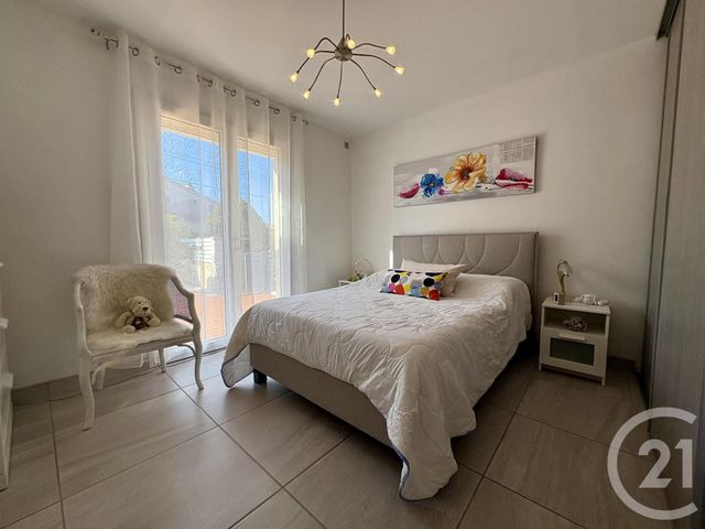 Appartement T3 à vendre - 3 pièces - 57.1 m2 - SIX FOURS LES PLAGES - 83 - PROVENCE-ALPES-COTE-D-AZUR - Century 21 Agence Du Bord De Mer