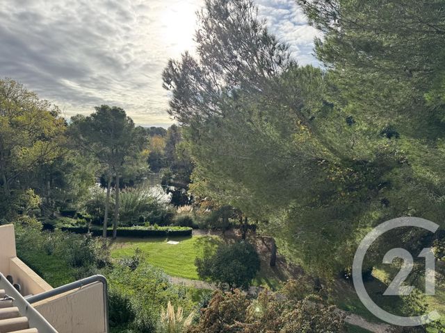 Appartement T2 à louer - 2 pièces - 31.87 m2 - SIX FOURS LES PLAGES - 83 - PROVENCE-ALPES-COTE-D-AZUR - Century 21 Agence Du Bord De Mer