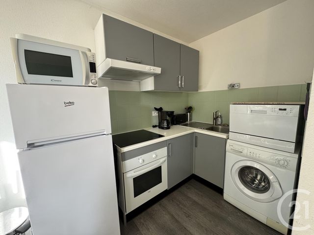 Appartement T2 à louer - 2 pièces - 31.87 m2 - SIX FOURS LES PLAGES - 83 - PROVENCE-ALPES-COTE-D-AZUR - Century 21 Agence Du Bord De Mer