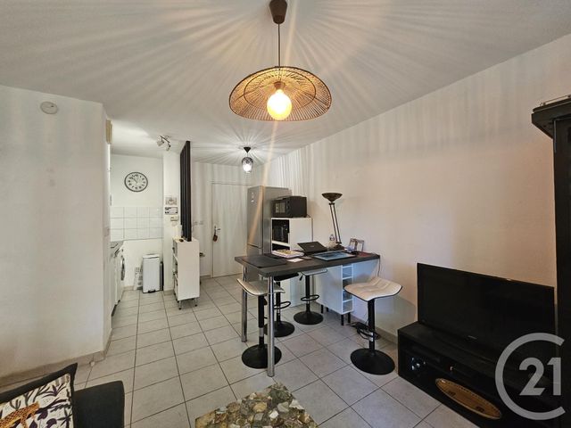 Appartement F2 à vendre - 2 pièces - 37.0 m2 - LA SEYNE SUR MER - 83 - PROVENCE-ALPES-COTE-D-AZUR - Century 21 Agence Du Bord De Mer