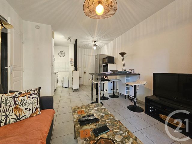 Appartement F2 à vendre - 2 pièces - 37.0 m2 - LA SEYNE SUR MER - 83 - PROVENCE-ALPES-COTE-D-AZUR - Century 21 Agence Du Bord De Mer