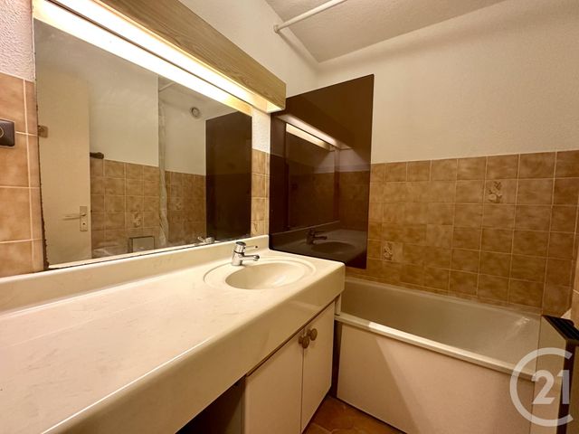 Appartement F2 bis à vendre - 2 pièces - 38.85 m2 - SIX FOURS LES PLAGES - 83 - PROVENCE-ALPES-COTE-D-AZUR - Century 21 Agence Du Bord De Mer