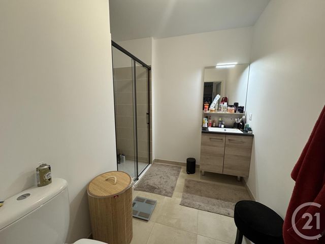 Appartement T2 à louer - 2 pièces - 41.0 m2 - LA SEYNE SUR MER - 83 - PROVENCE-ALPES-COTE-D-AZUR - Century 21 Agence Du Bord De Mer