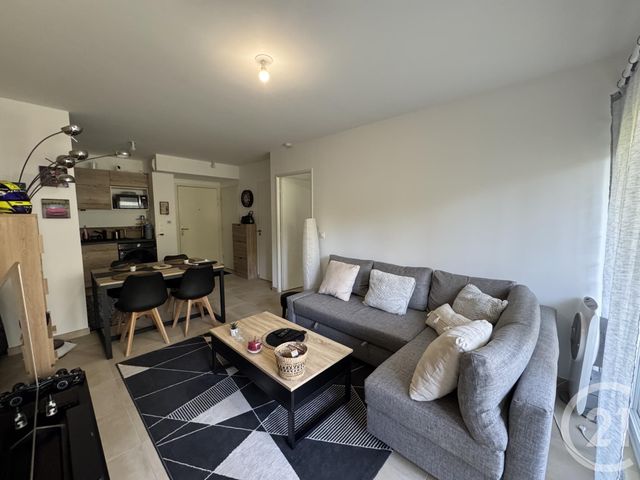 Appartement T2 à louer - 2 pièces - 41.0 m2 - LA SEYNE SUR MER - 83 - PROVENCE-ALPES-COTE-D-AZUR - Century 21 Agence Du Bord De Mer