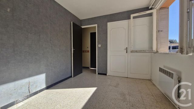 Appartement F3 à vendre - 3 pièces - 61.87 m2 - SANARY SUR MER - 83 - PROVENCE-ALPES-COTE-D-AZUR - Century 21 Agence Du Bord De Mer