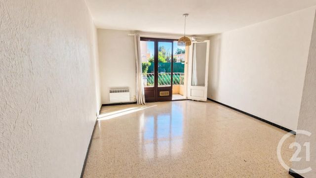 Appartement F3 à vendre - 3 pièces - 61.87 m2 - SANARY SUR MER - 83 - PROVENCE-ALPES-COTE-D-AZUR - Century 21 Agence Du Bord De Mer