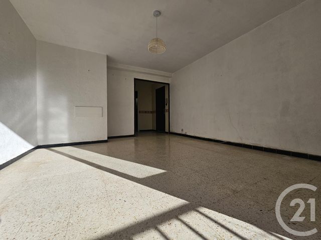 Appartement F3 à vendre - 3 pièces - 61.87 m2 - SANARY SUR MER - 83 - PROVENCE-ALPES-COTE-D-AZUR - Century 21 Agence Du Bord De Mer