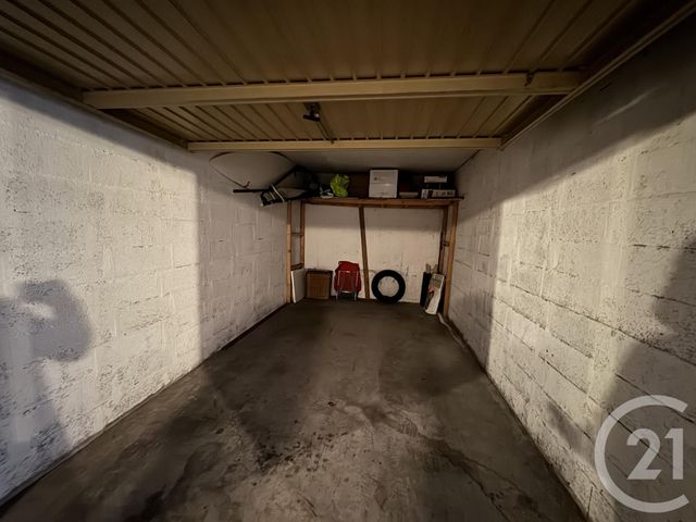 Appartement T1 à louer - 1 pièce - 24.8 m2 - SIX FOURS LES PLAGES - 83 - PROVENCE-ALPES-COTE-D-AZUR - Century 21 Agence Du Bord De Mer