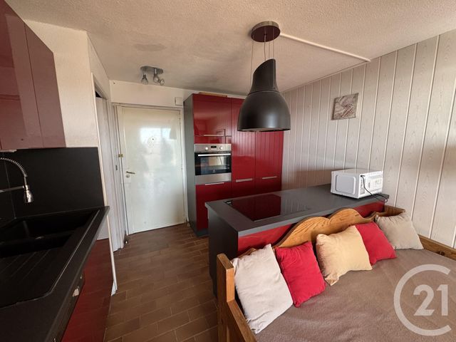 Appartement T1 à louer - 1 pièce - 24.8 m2 - SIX FOURS LES PLAGES - 83 - PROVENCE-ALPES-COTE-D-AZUR - Century 21 Agence Du Bord De Mer